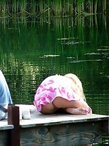 17 pictures - Upskirt hunter gallery