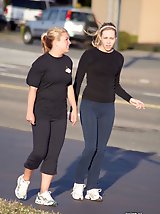 12 pictures - Cameltoe upskirt gallery