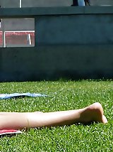 12 pictures - Extreme bikini heat on the beach