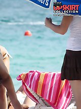 12 pictures - Voyeur closeups of hot bikini babes