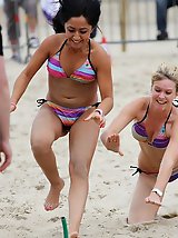 12 pictures - Cute teen swimsuit girl entertainment