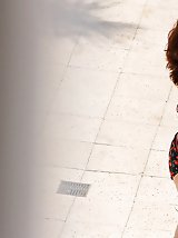 12 pictures - Teens in micro bikinis on the camera