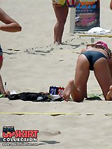 12 pictures - Exciting bikini masturbation on cam