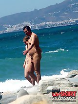 12 pictures - Nudism photo sex made in the wood