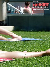 12 pictures - Bikini girls stay back to voyeur cam