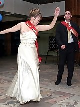 10 pictures - Naughty Brides upskirt photos