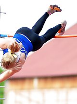 8 pictures - pantyhose no panties upskirt foto