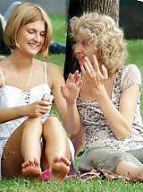 12 pictures - Fantastic girlfriend upskirt pics
