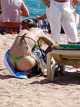 12 pictures - Girls provide with wonderful bikinis
