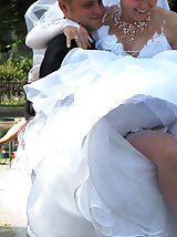 9 pictures - Photos of Bride Dressed In Wedding Dress