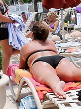 12 pictures - Real bikini seduction from hotties