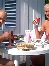 10 pictures - Downblouse Shots upskirt pictures